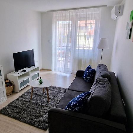 Cili Apartman Eger Apartment Ngoại thất bức ảnh