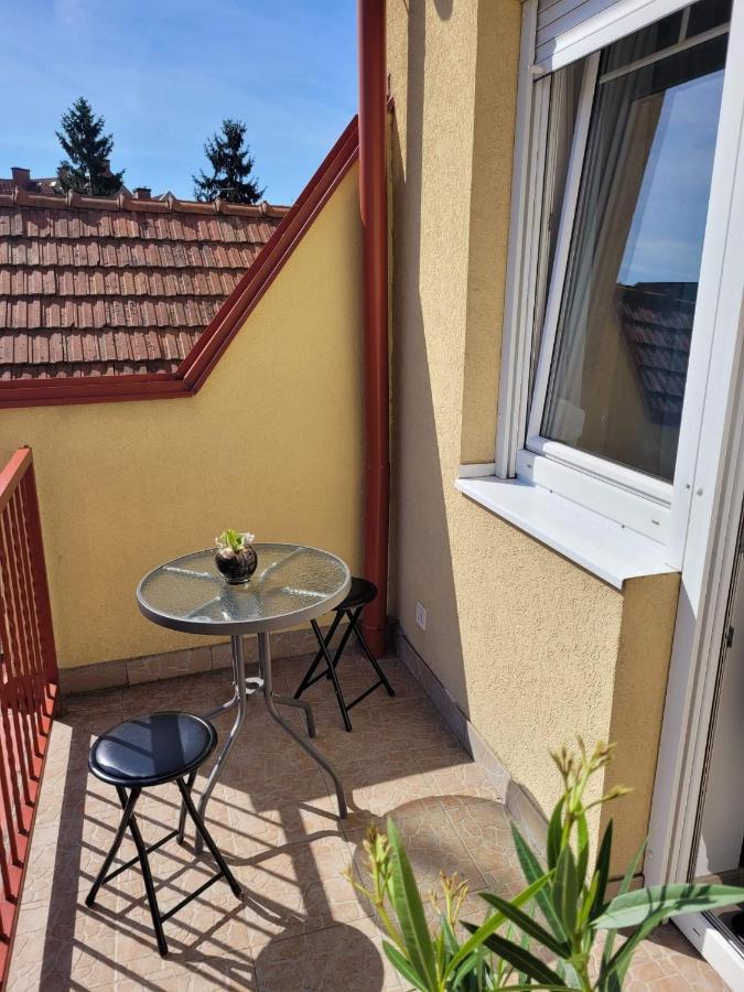 Cili Apartman Eger Apartment Ngoại thất bức ảnh